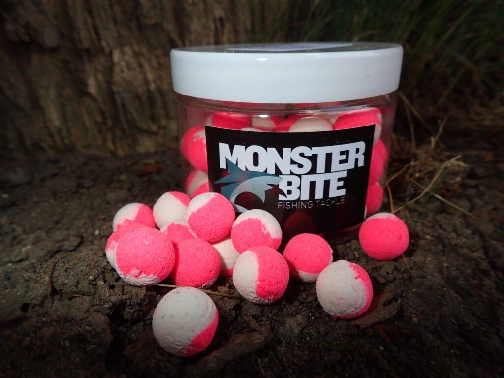 MONSTER BITE TWO TONE POP UP Tuna Garlic 15mm 50g