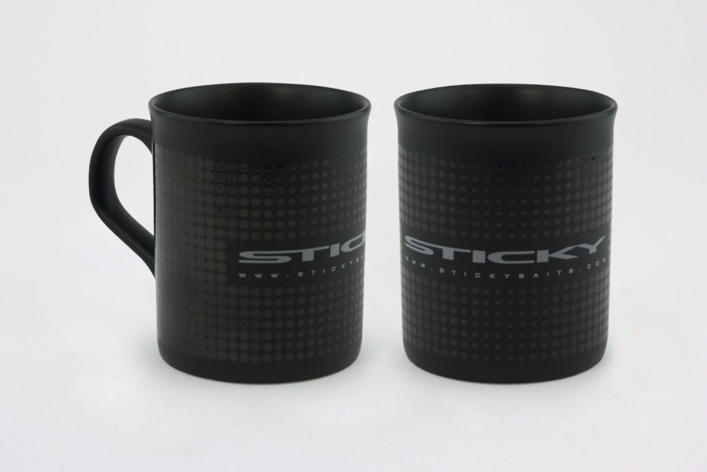 STICKY BAITS MUG BLACK