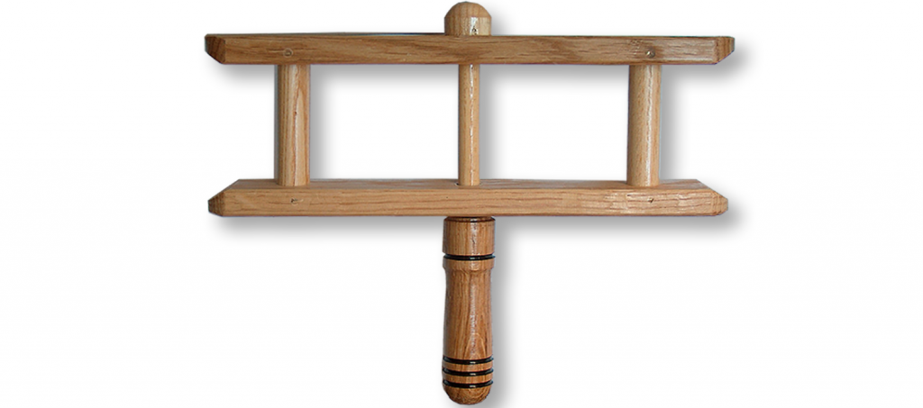 DTD ROTTATING WOODEN HAND REEL