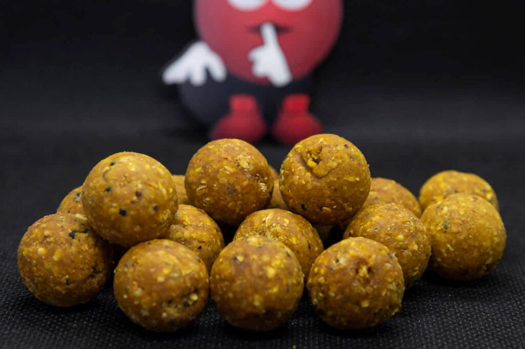 DUDI BAIT CARP-AMUR SOLUBILE 1KG 24MM