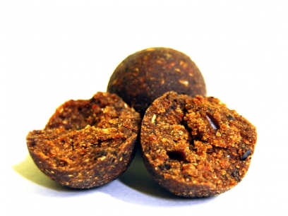 SELECT BAITS FRESH BOILIES LIVER SPICE + FRANKFURTER 1kg 20mm