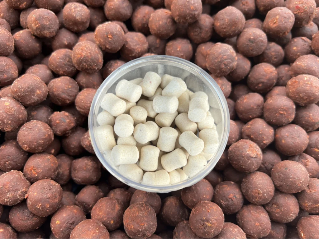 ARCTIC BAITS WAFTERS FLUORO 14MM DUMBEL TOURNAMENT